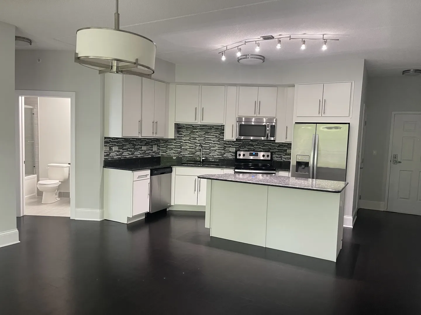 728 Diamond Lake Road 310 IL