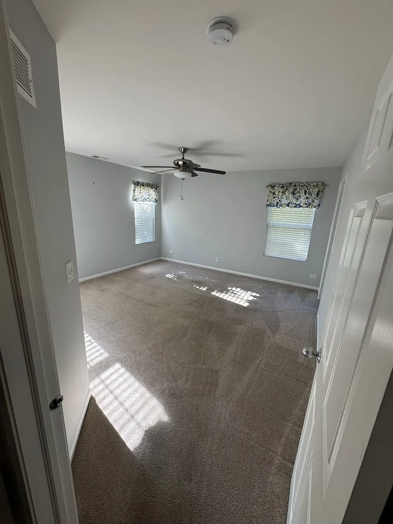 1425 MILLBROOK Drive IL