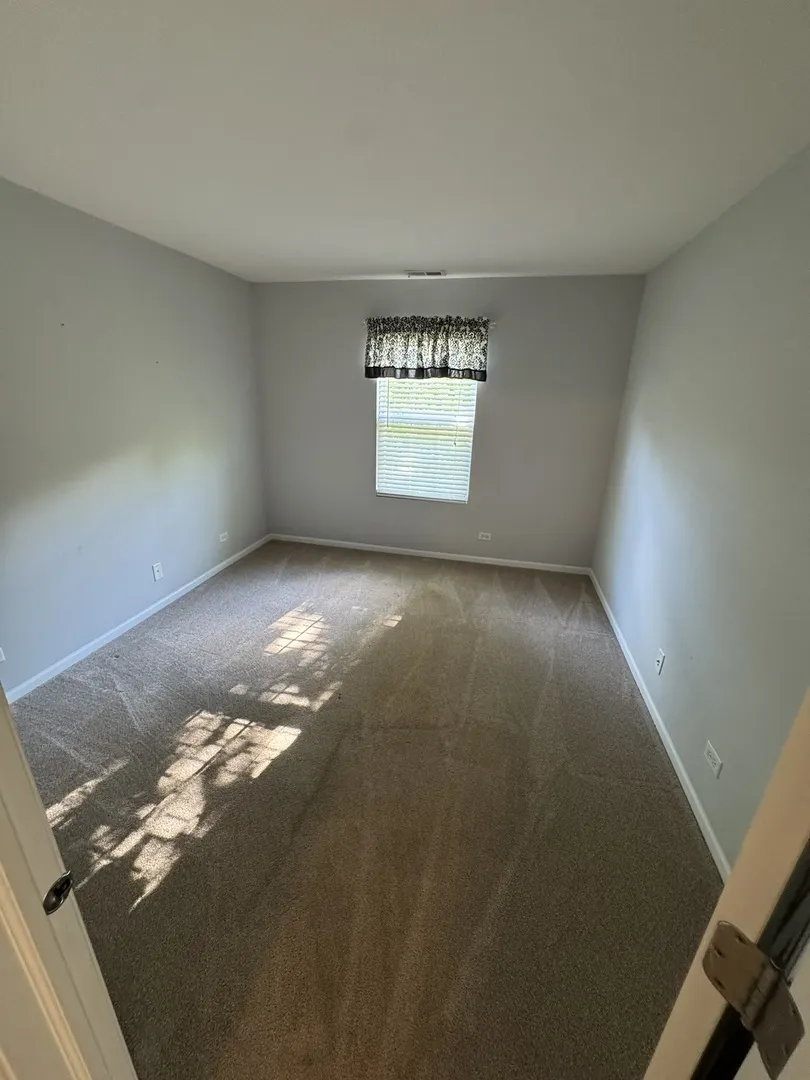 1425 MILLBROOK Drive IL