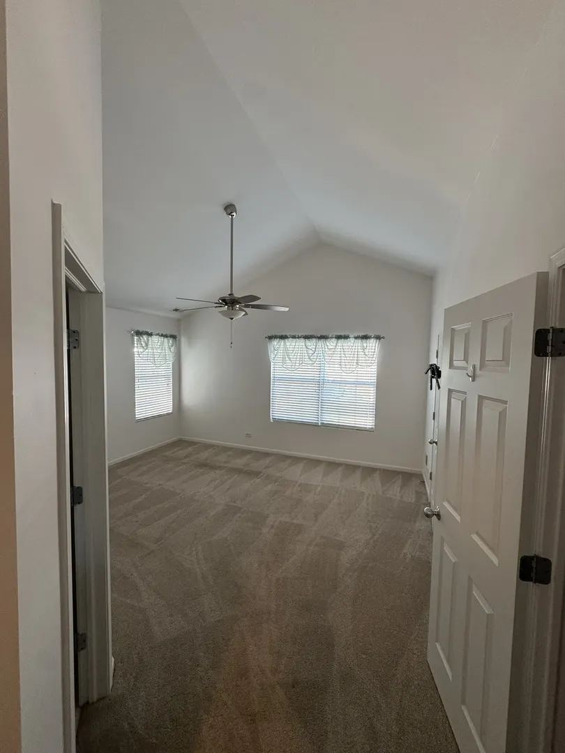 1425 MILLBROOK Drive IL