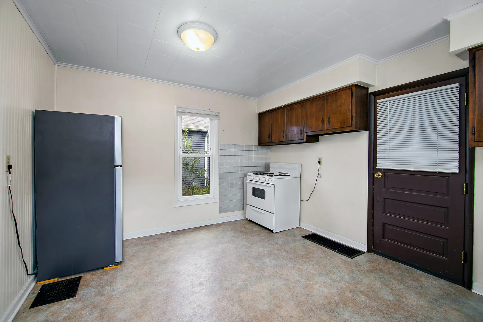224 N Grand Avenue IL