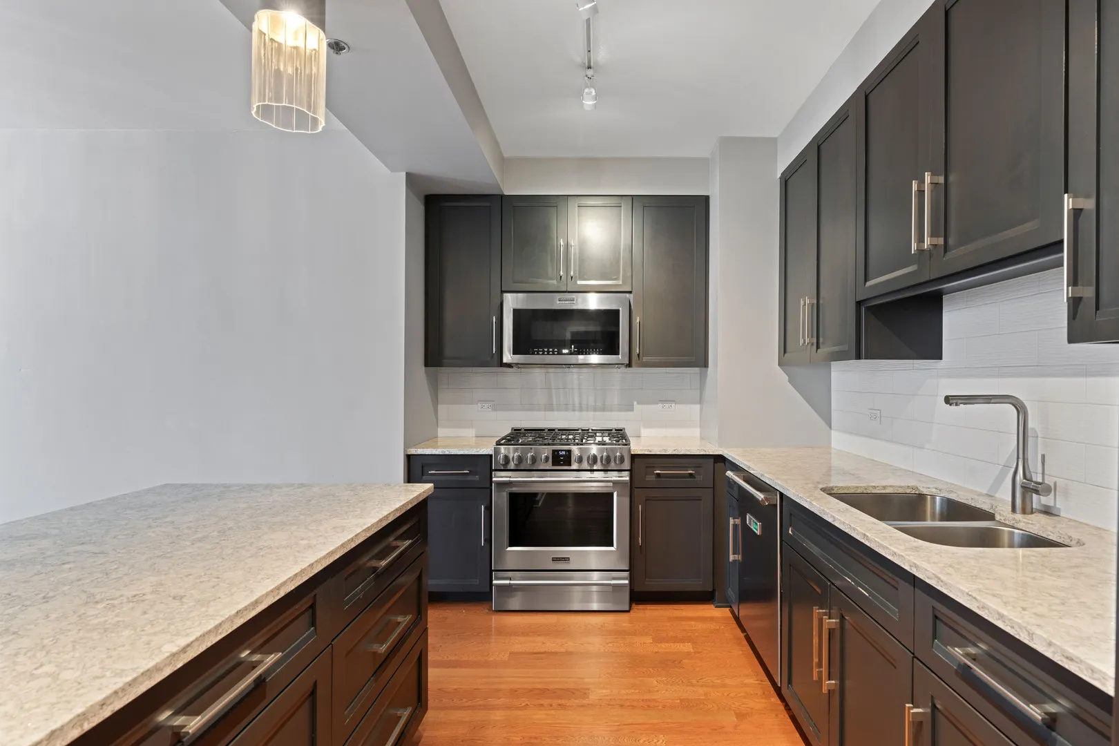 1250 S MICHIGAN Avenue 2204 IL