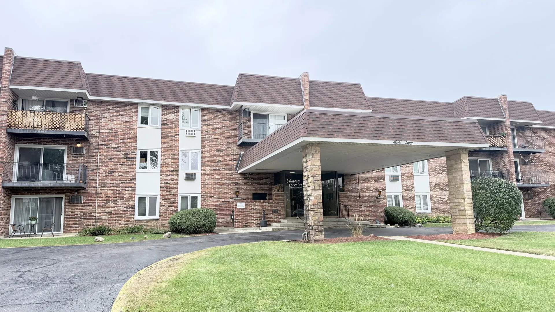 850 S Lorraine Road 1C IL