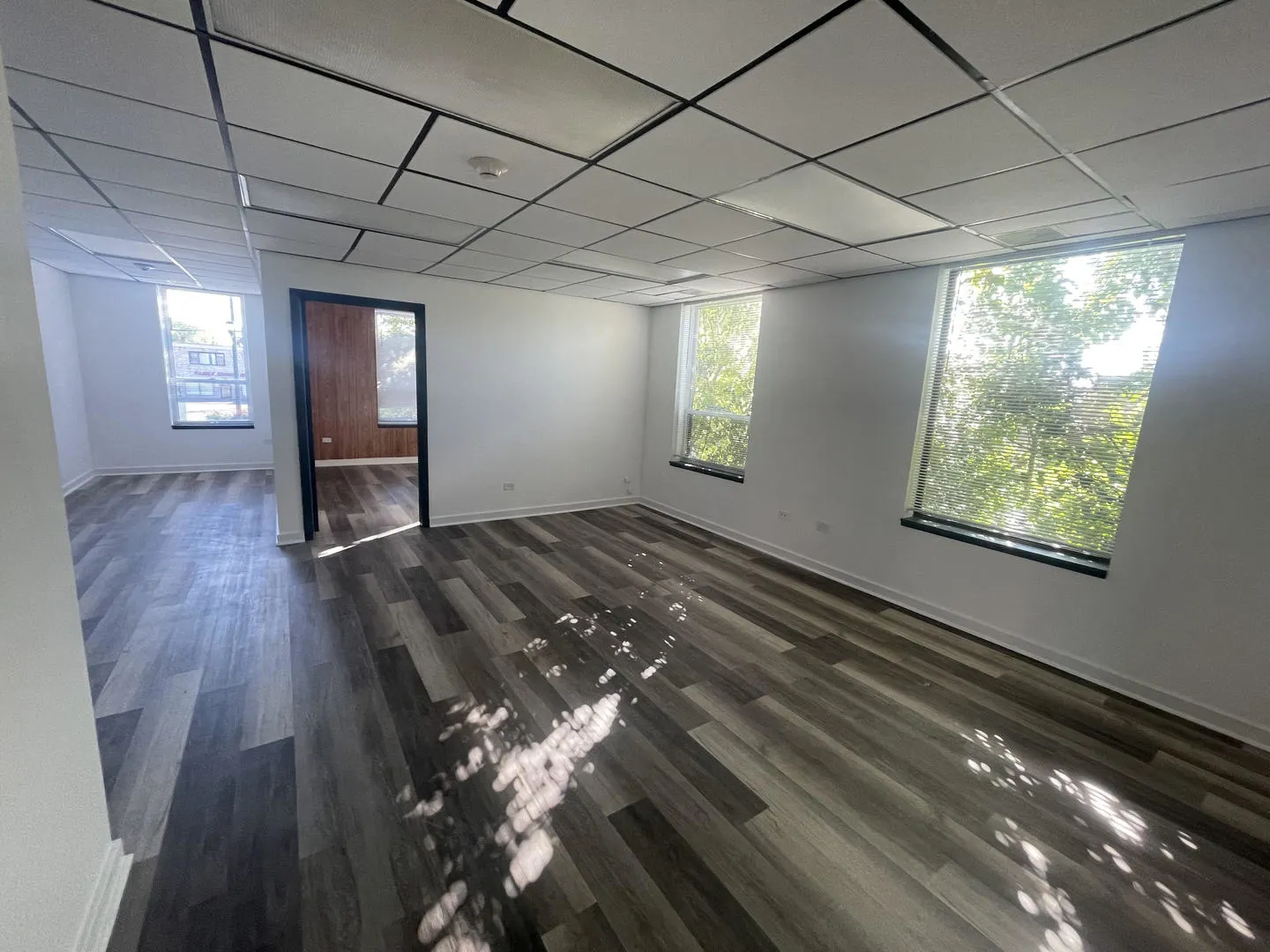 1329 W Irving Park Road 201 IL