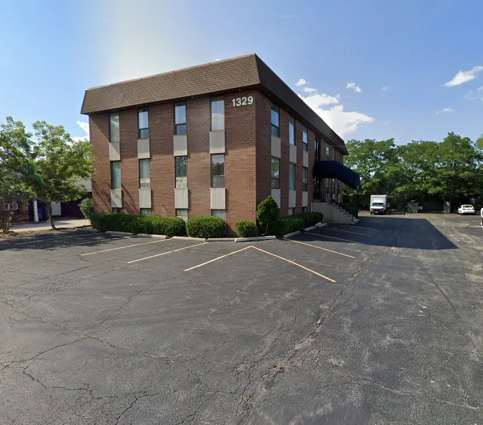 1329 W Irving Park Road 201 IL