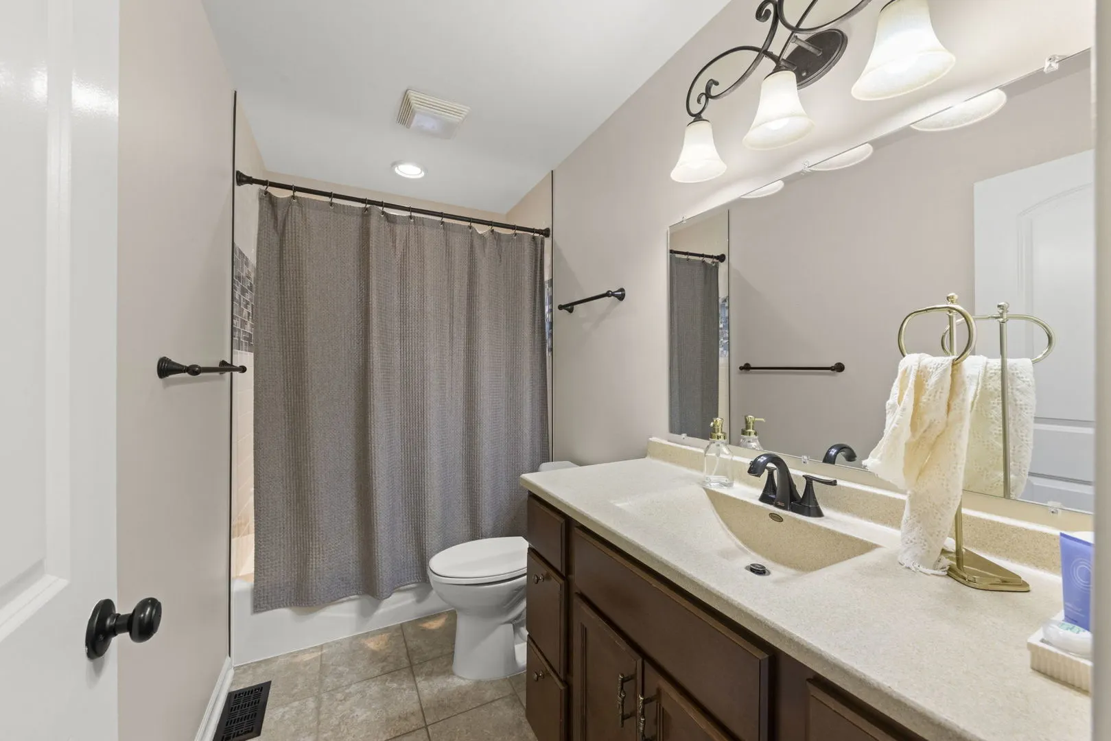 19550 Beechnut Drive IL