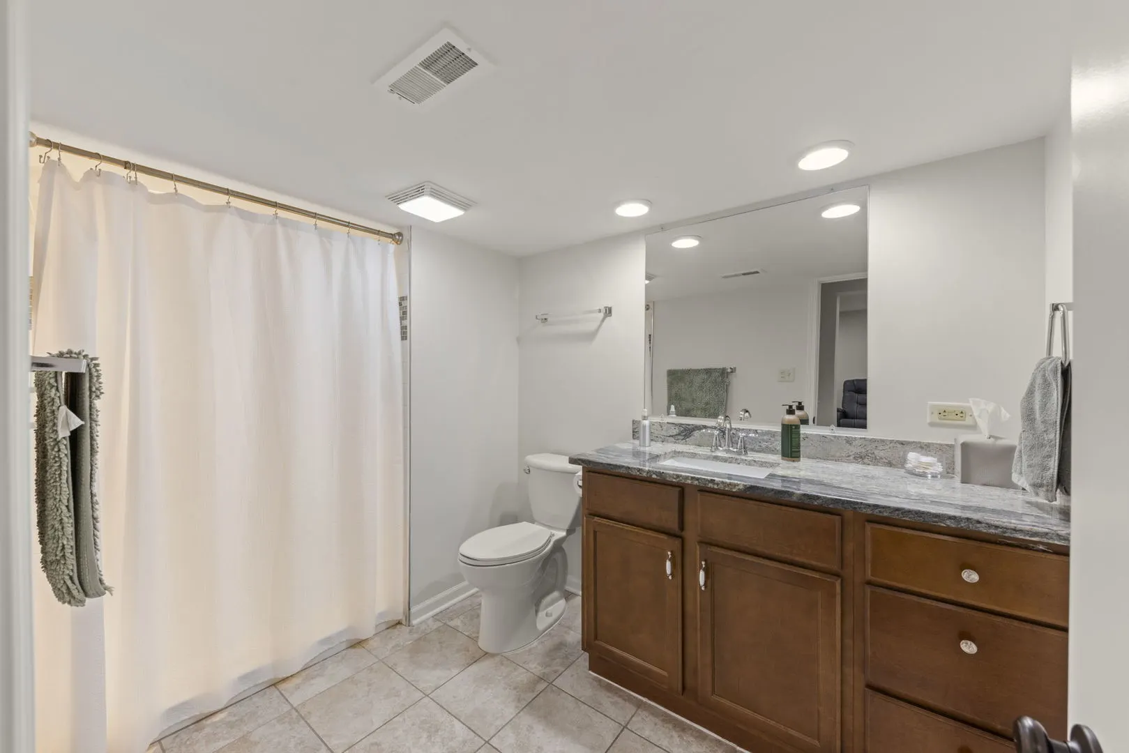 19550 Beechnut Drive IL
