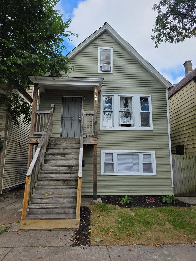 8221 S Houston Avenue IL