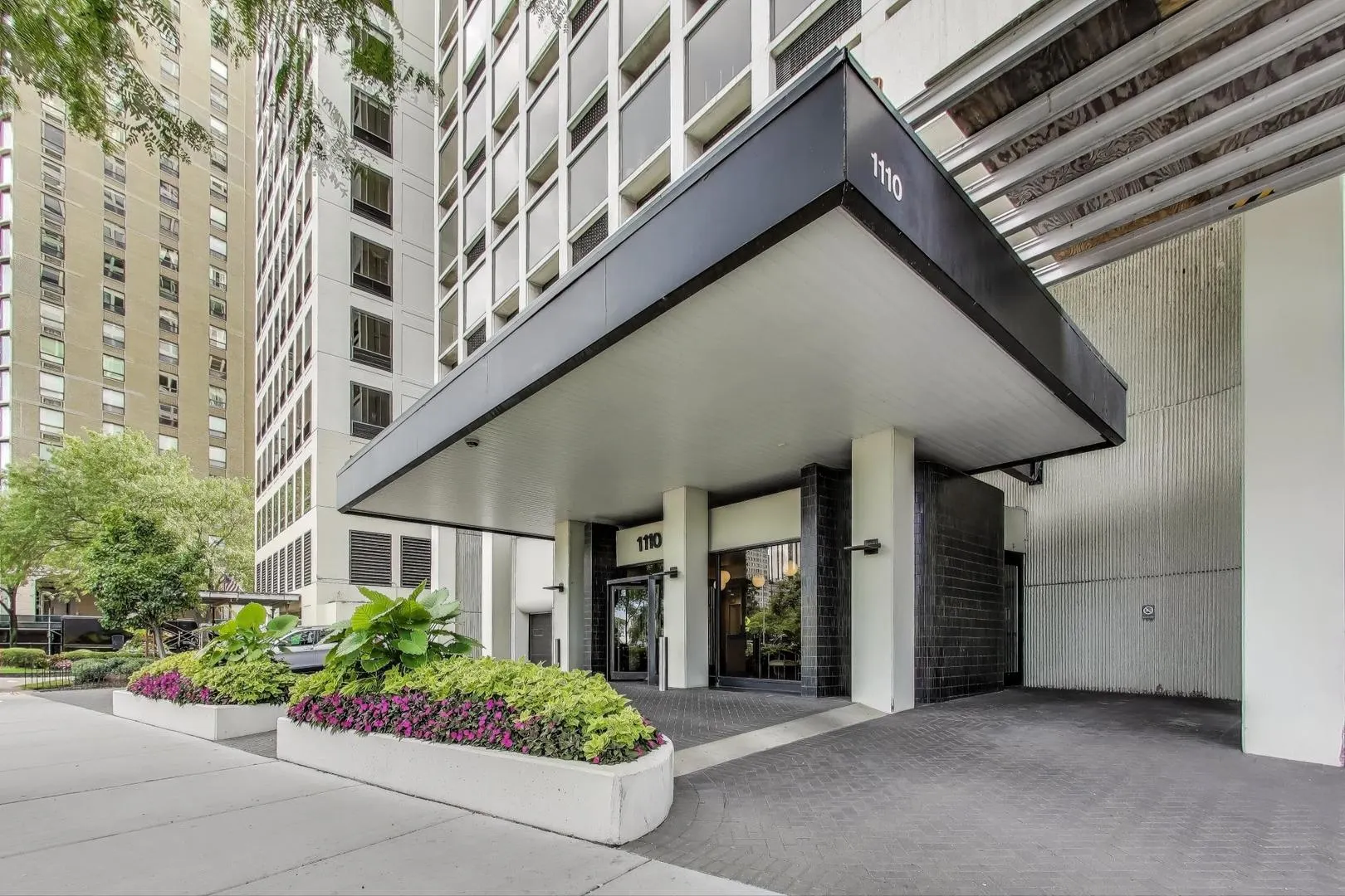 1110 N Lake Shore Drive 3N IL