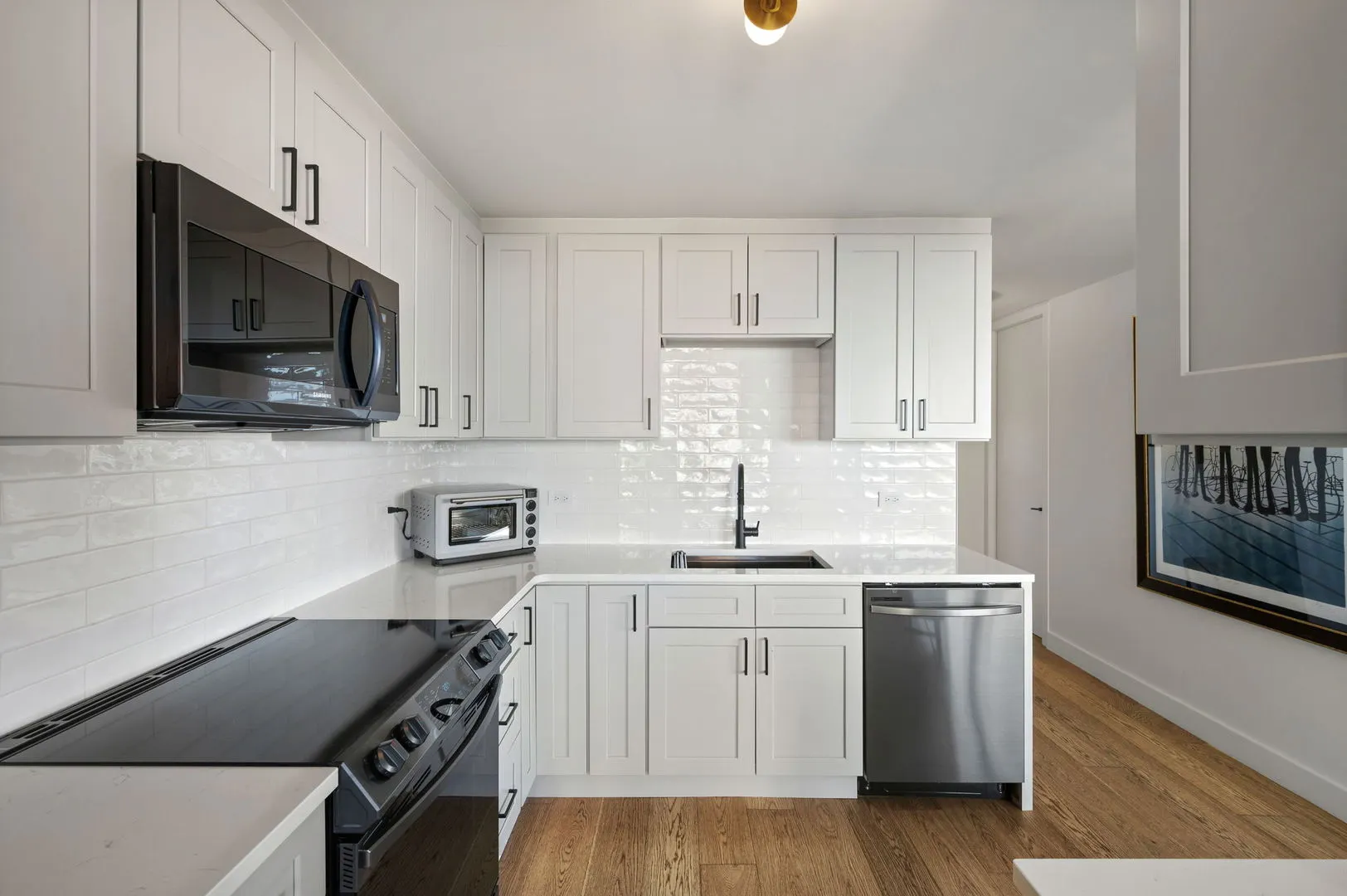 655 W IRVING PARK Road 1010 IL