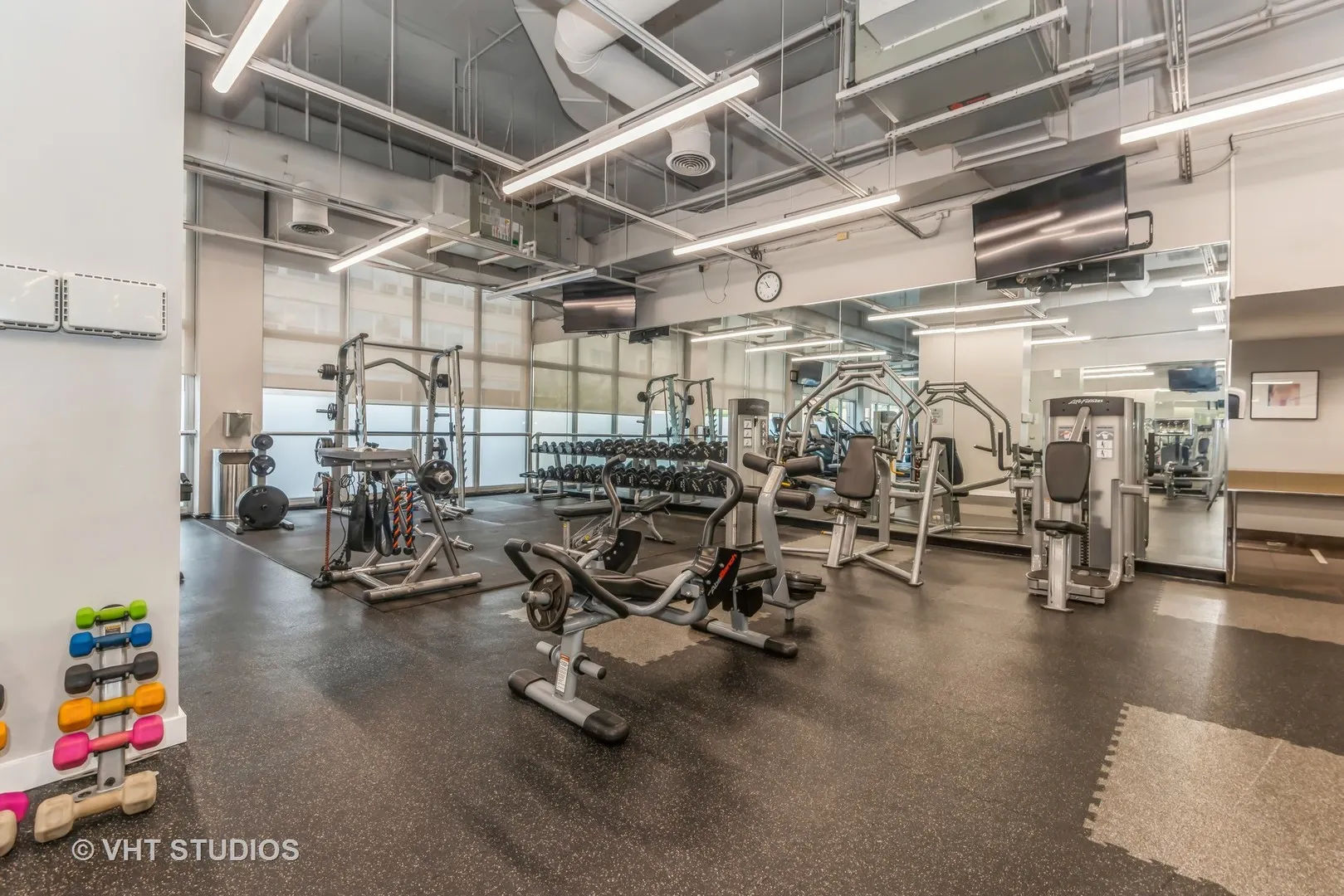 655 W IRVING PARK Road 1010 IL