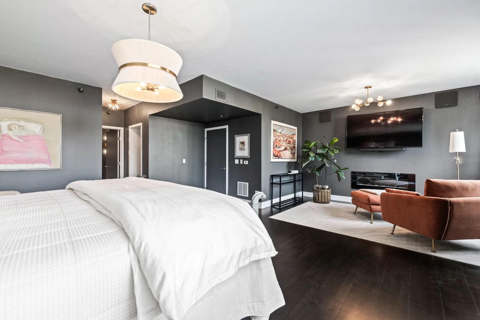 55 W Delaware Place 1011 IL