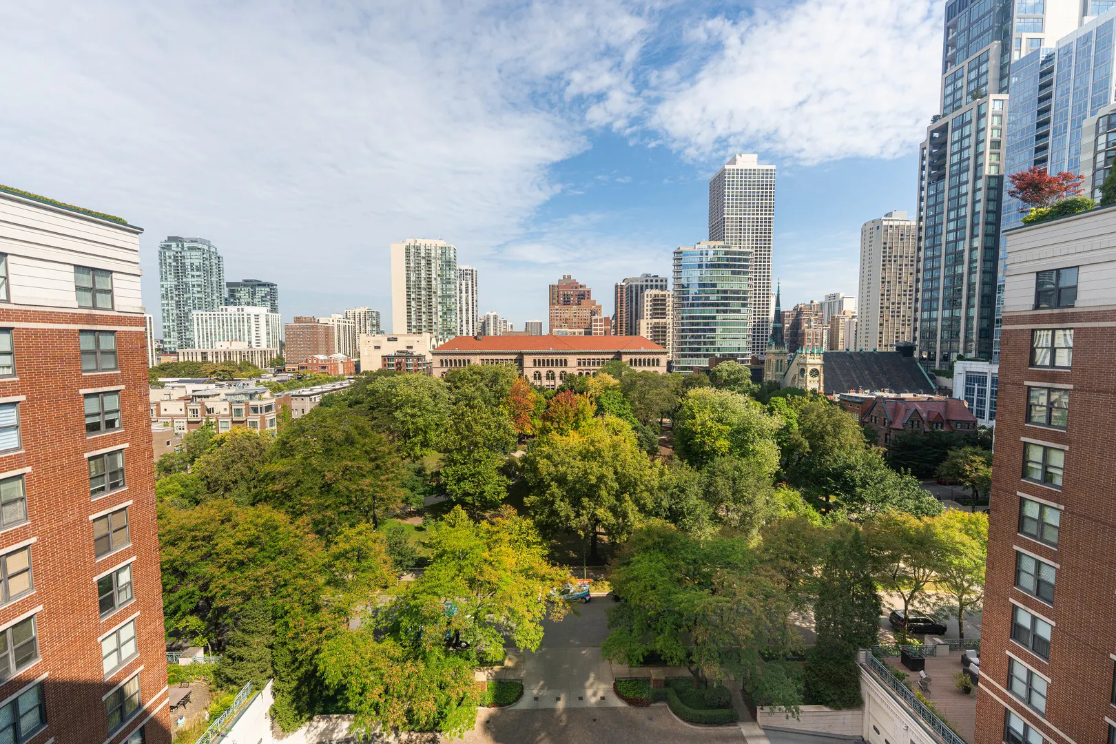 55 W Delaware Place 1011 IL
