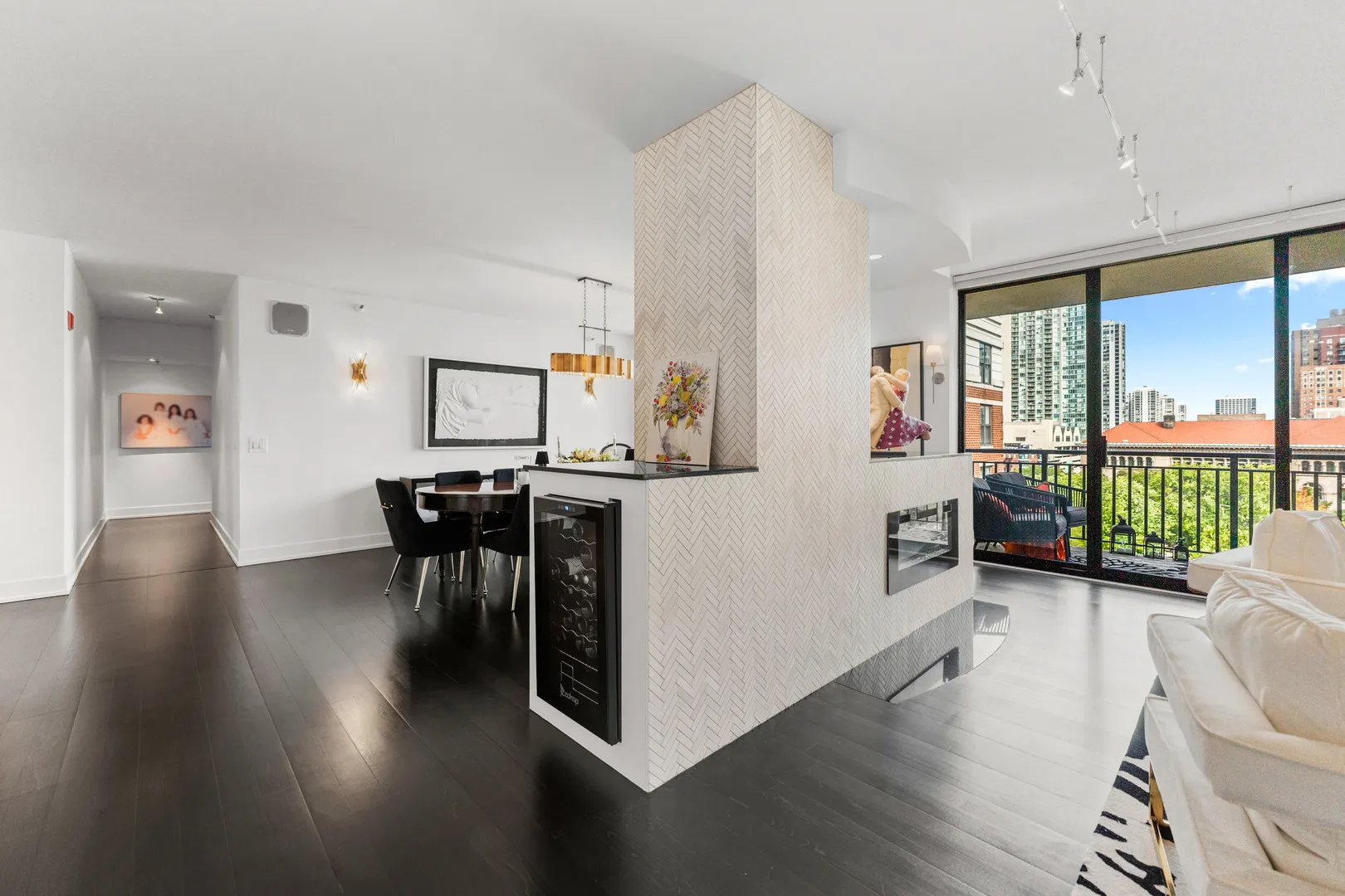 55 W Delaware Place 1011 IL