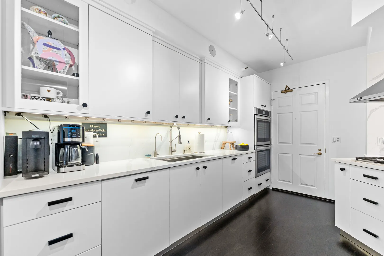 55 W Delaware Place 1011 IL