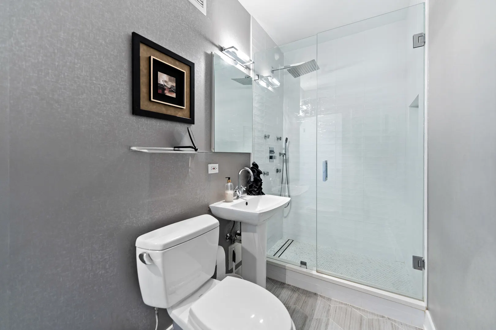 55 W Delaware Place 1011 IL