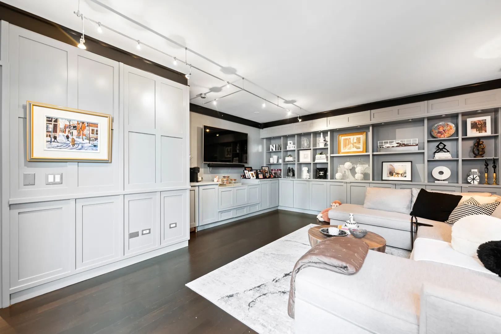55 W Delaware Place 1011 IL