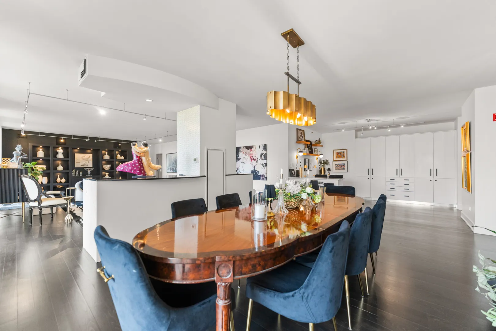 55 W Delaware Place 1011 IL