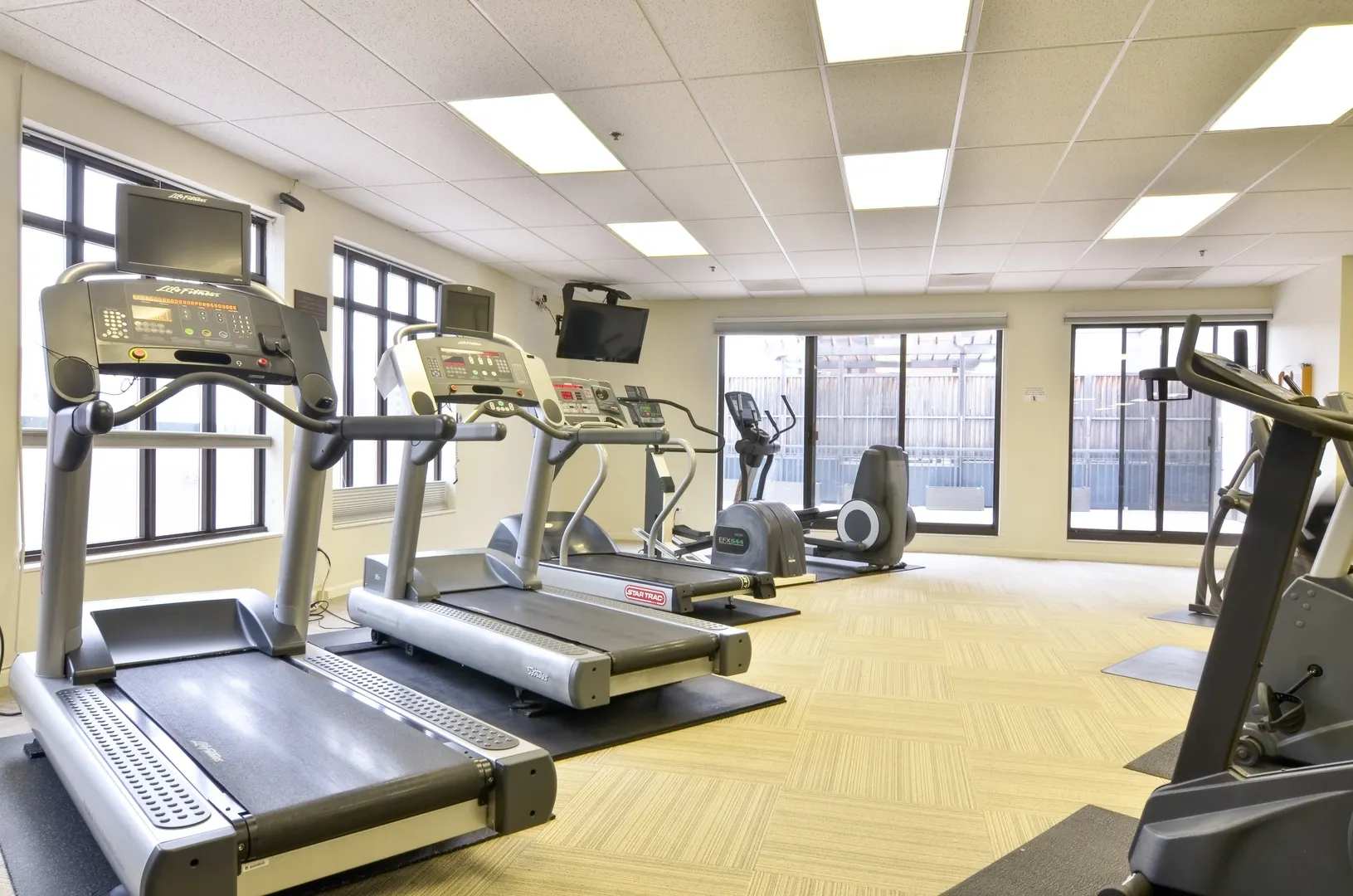 55 W Delaware Place 1011 IL