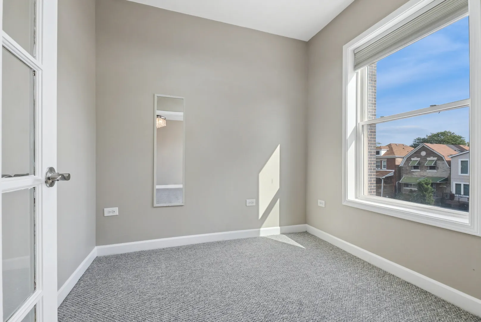 6624 S University Avenue IL