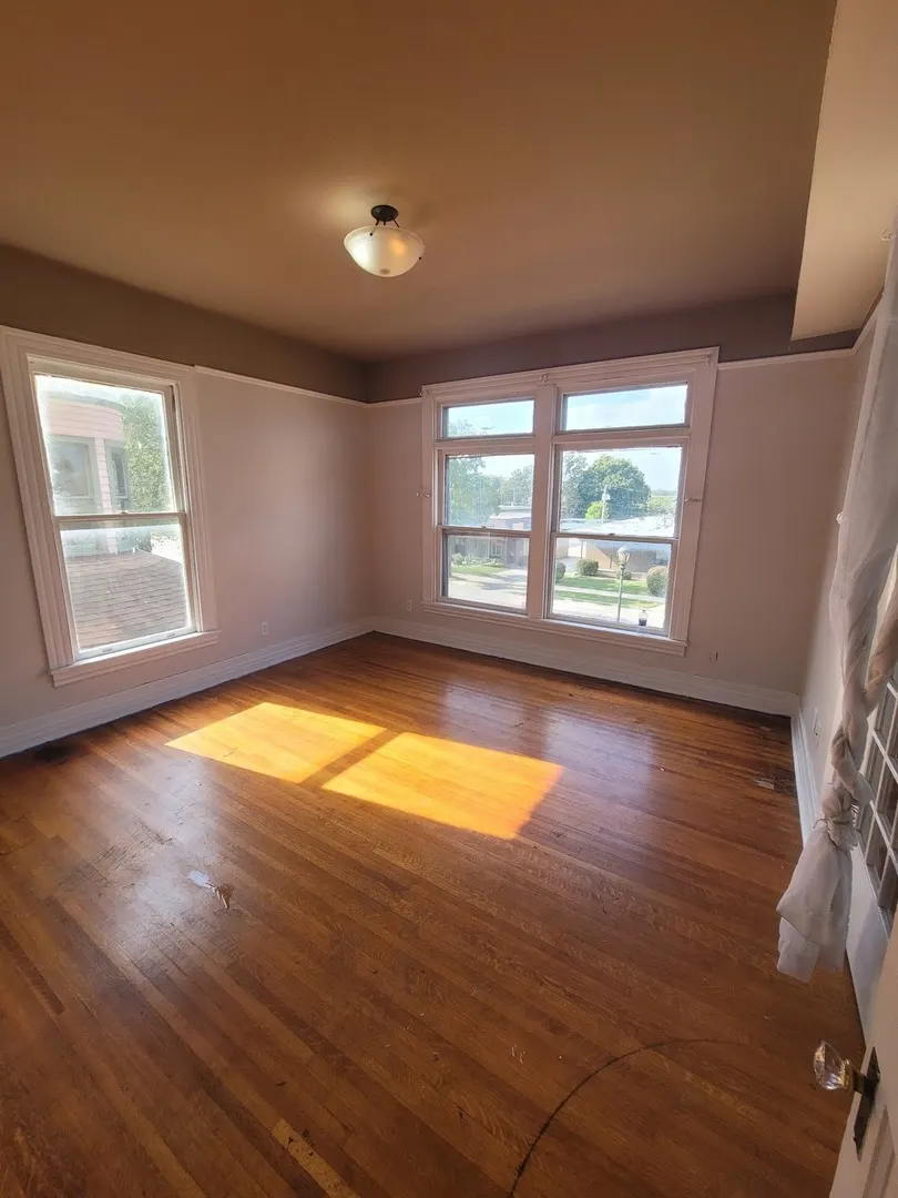 142 S Lincoln Avenue IL