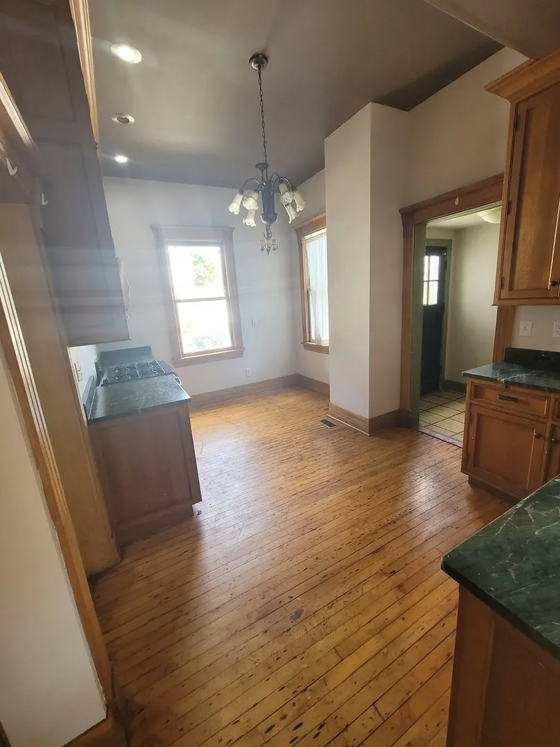 142 S Lincoln Avenue IL