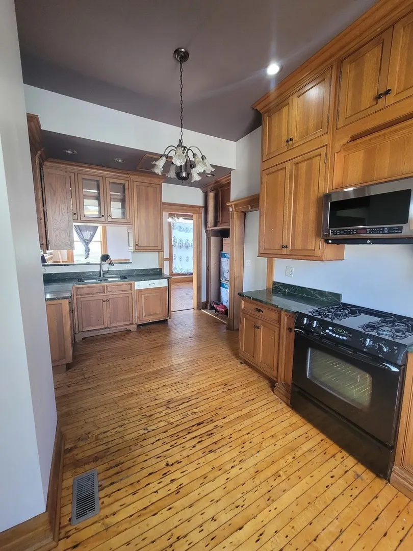 142 S Lincoln Avenue IL