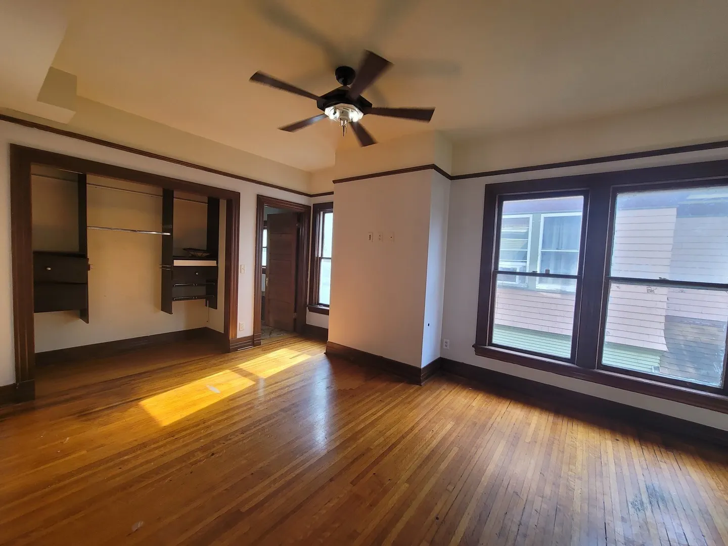 142 S Lincoln Avenue IL