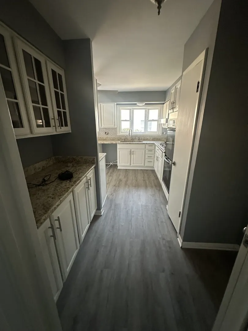 595 W Elk Grove Boulevard IL
