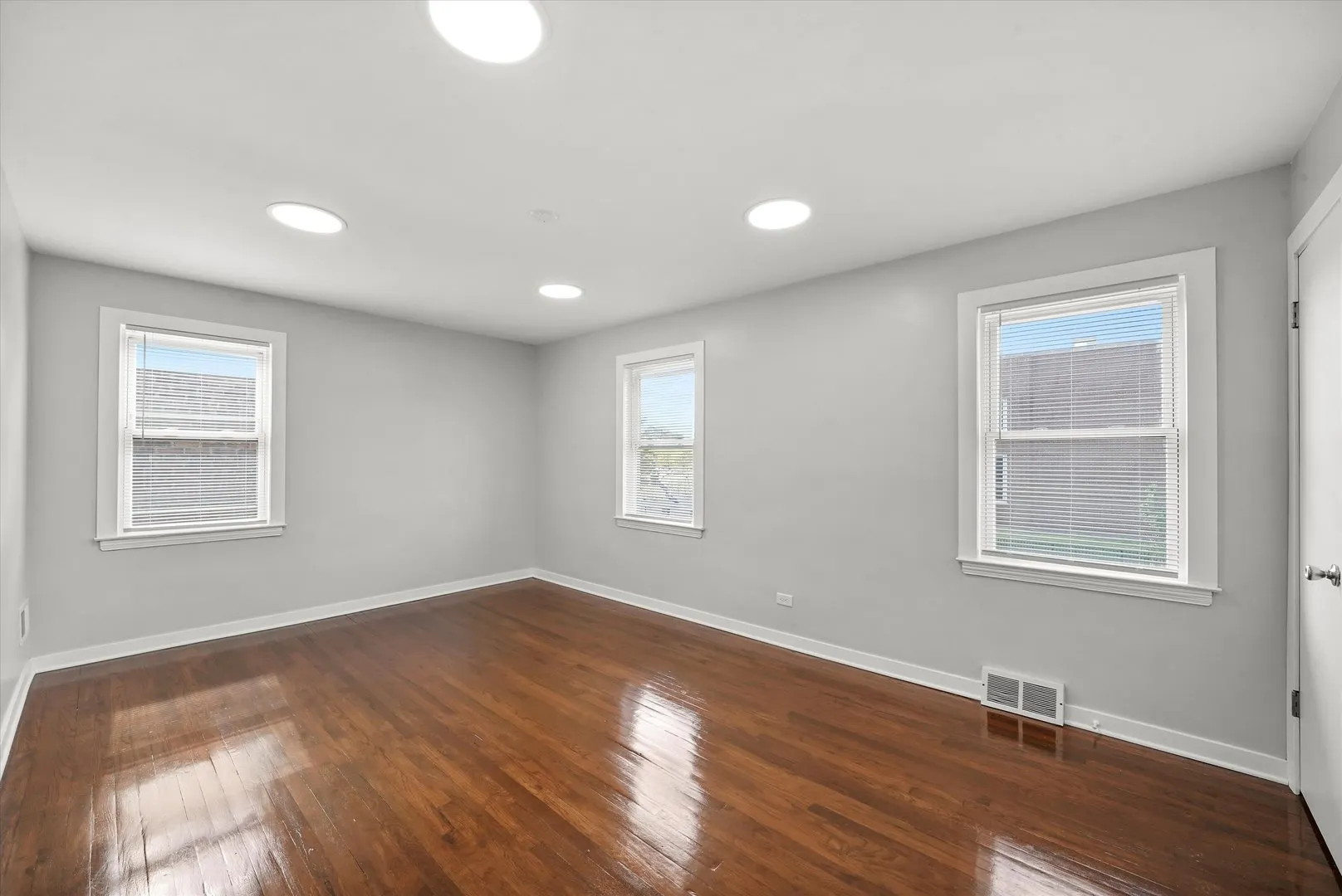 10123 S Forest Avenue IL