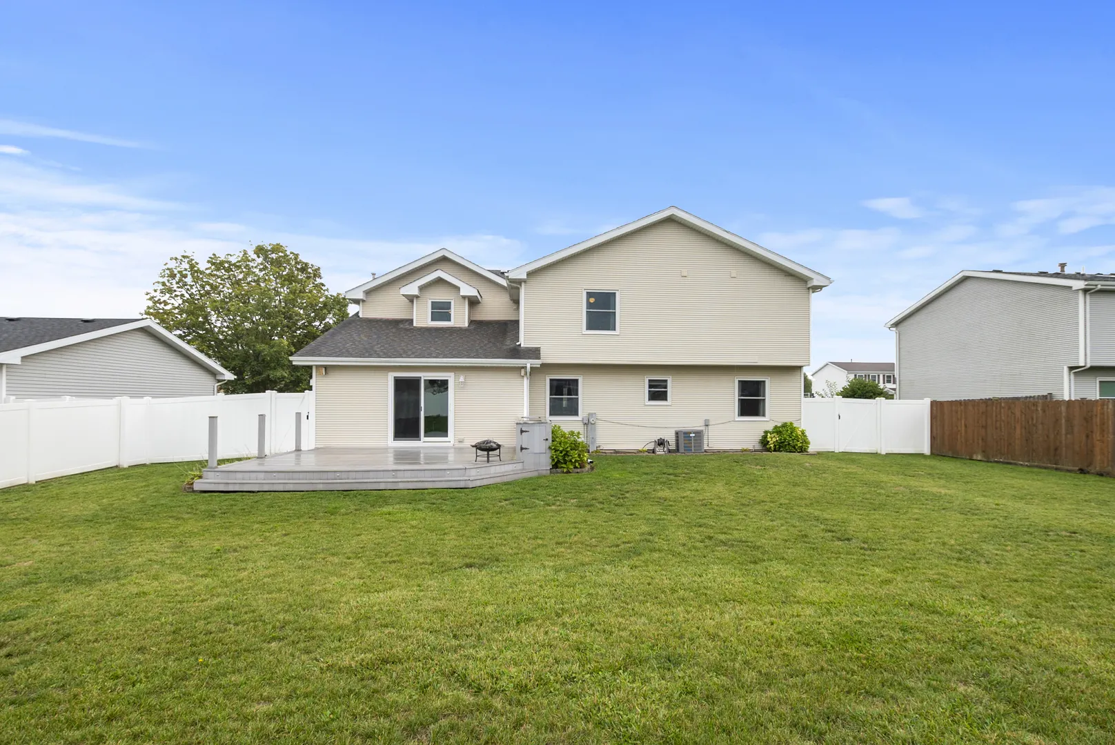 520 Hickory Lane IL