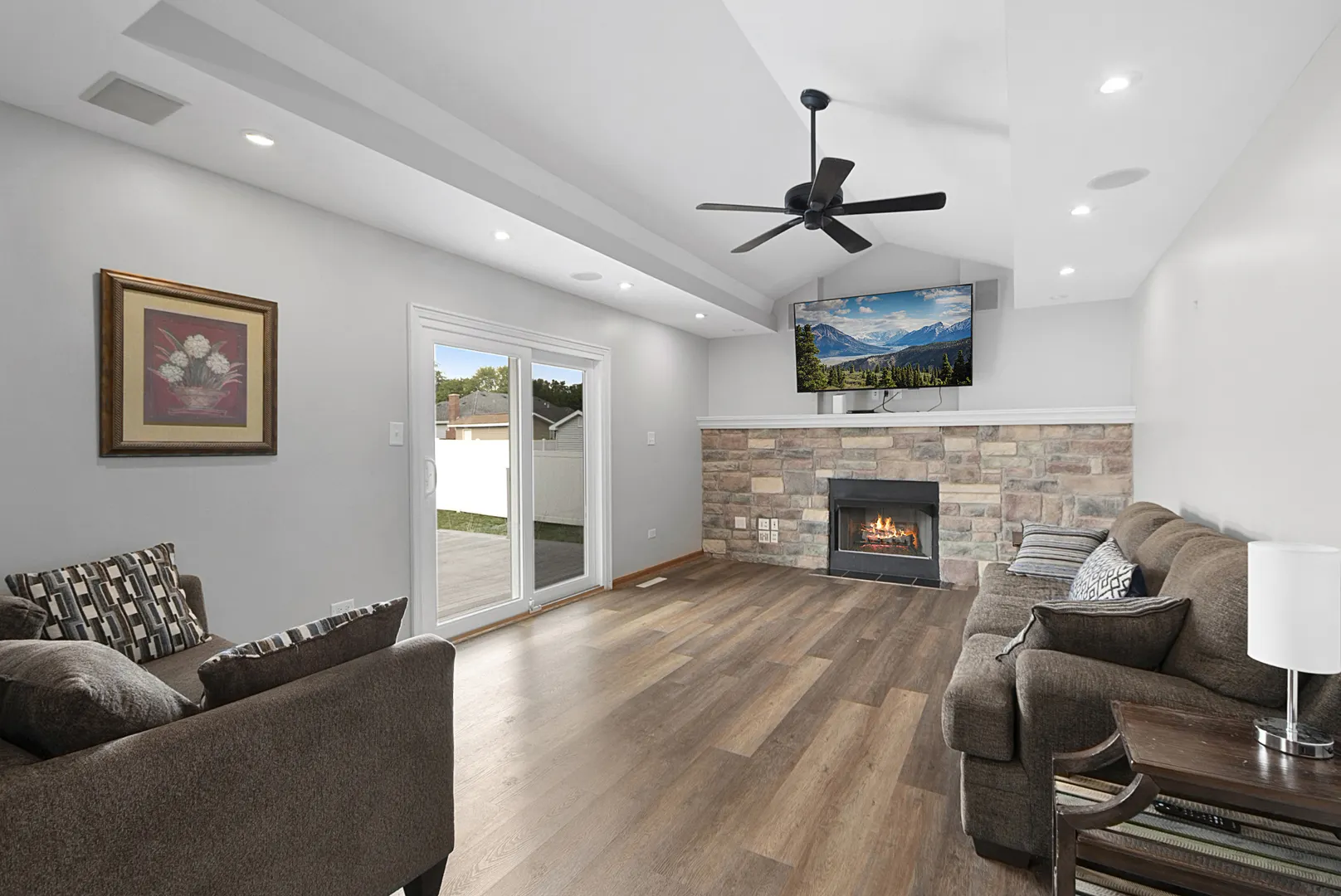 520 Hickory Lane IL