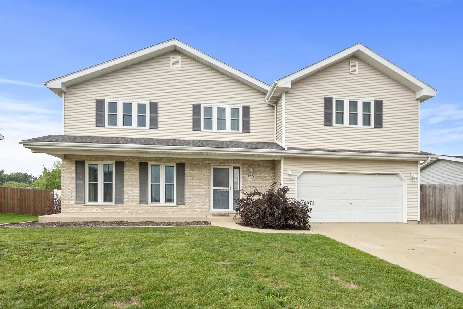520 Hickory Lane IL