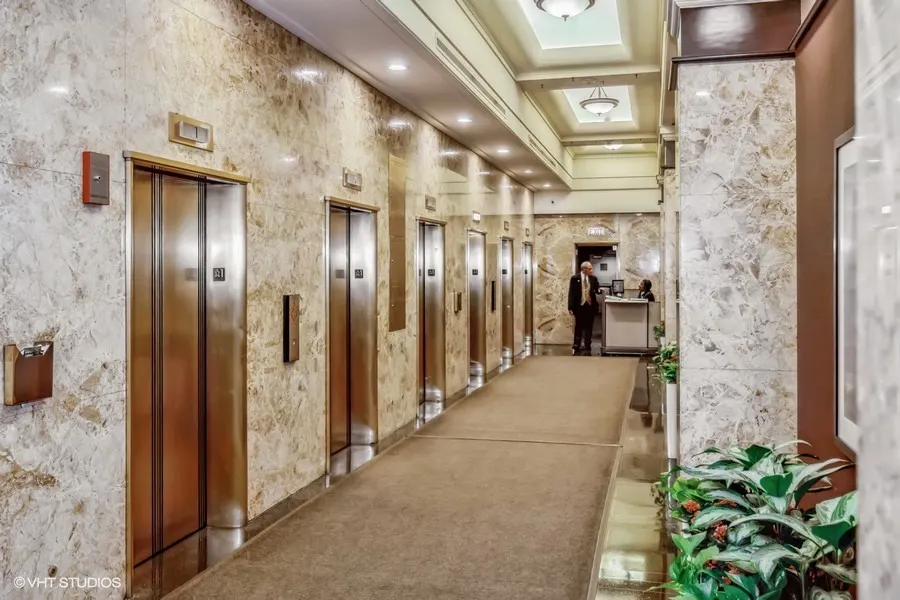 111 N Wabash Avenue 1212 IL