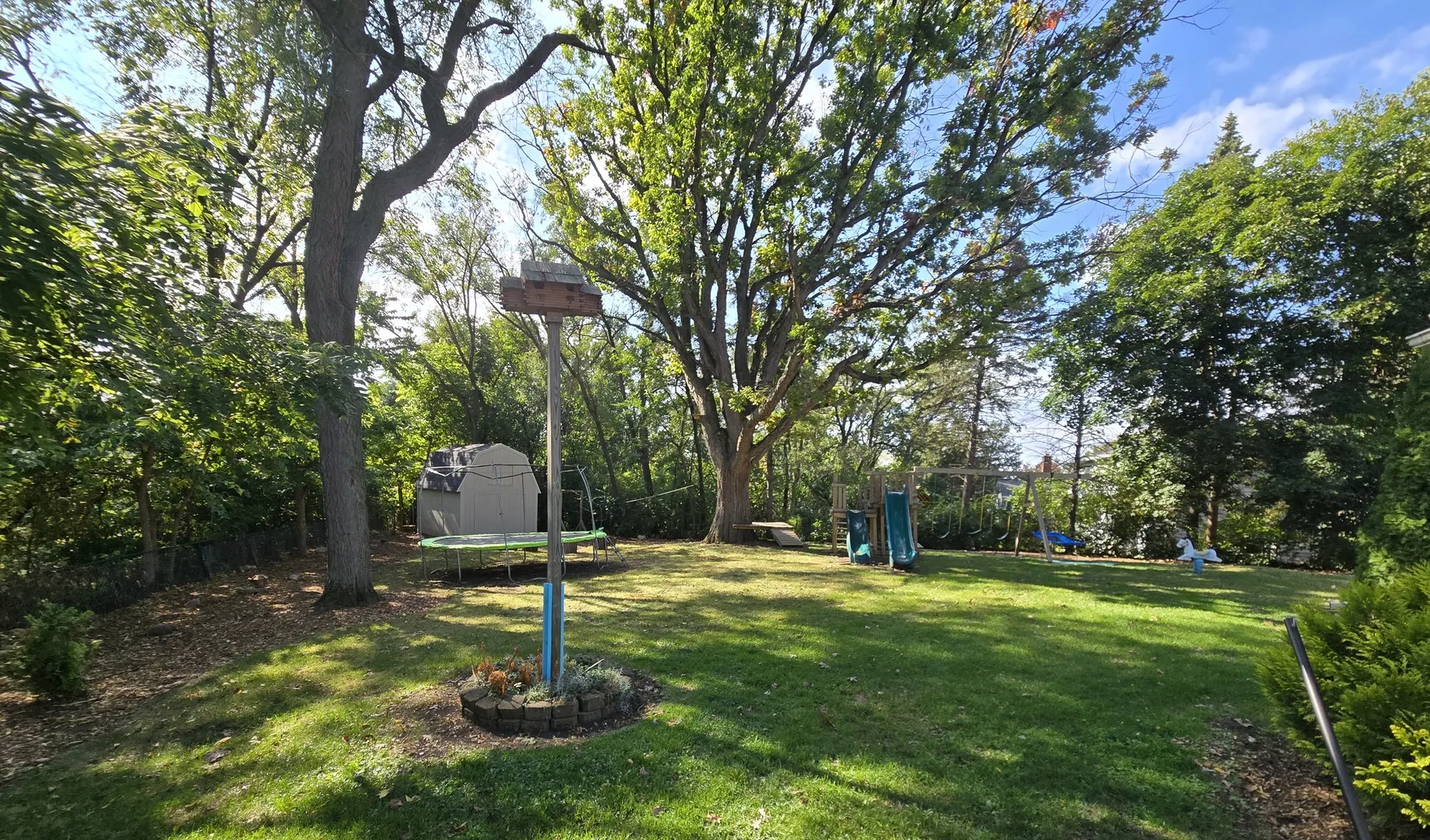 25W201 Summit Drive IL