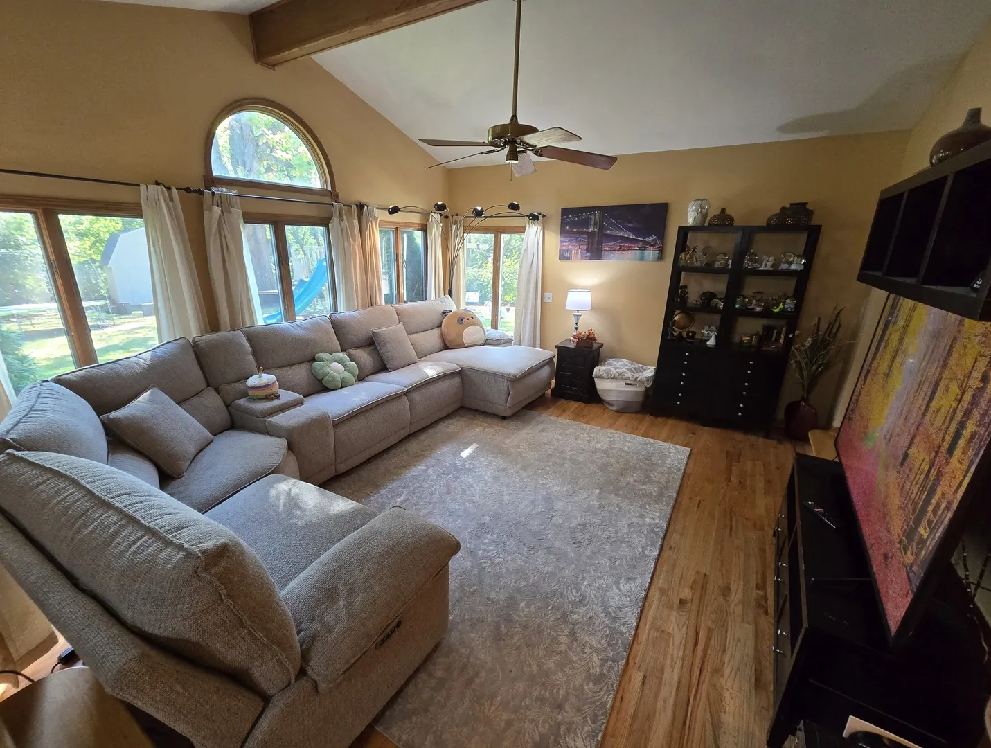 25W201 Summit Drive IL
