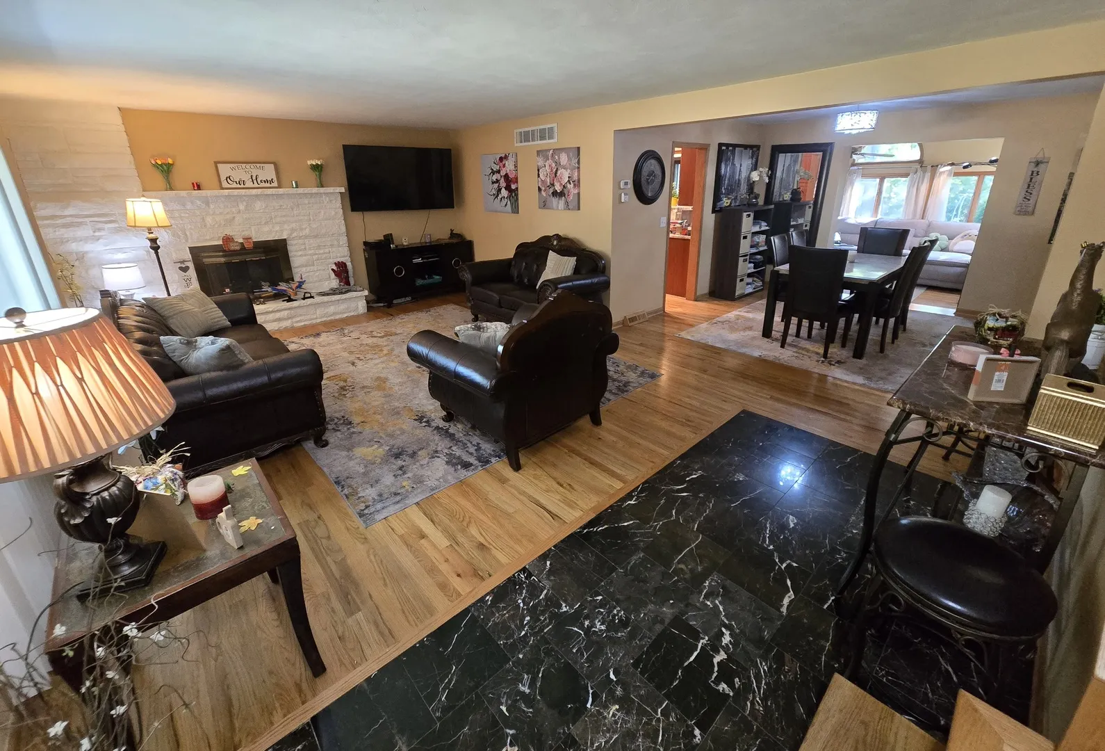 25W201 Summit Drive IL