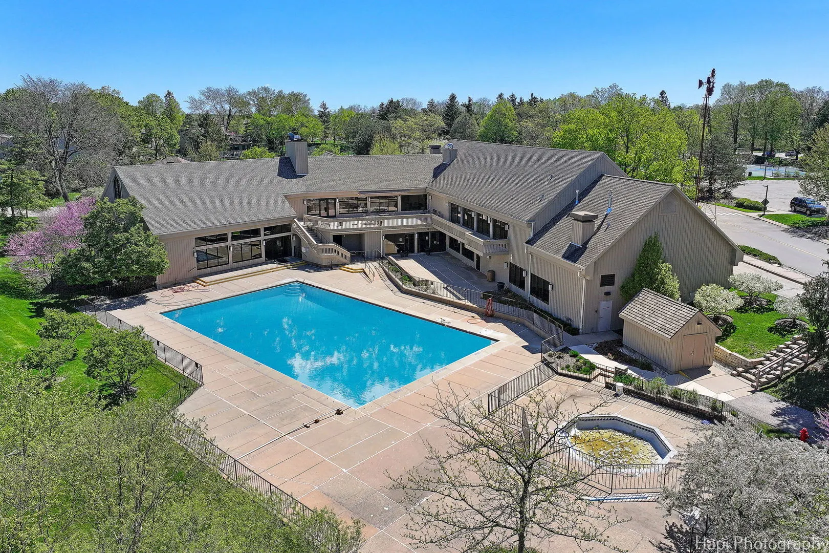 404 N SHORELINE Road 298 IL