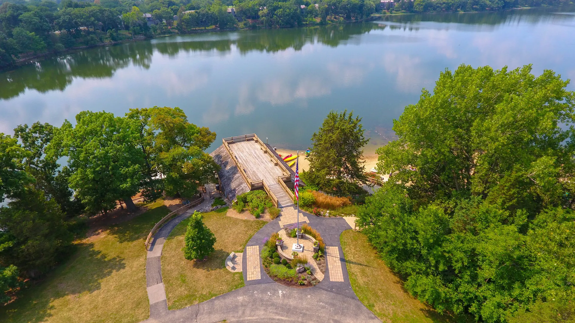 404 N SHORELINE Road 298 IL