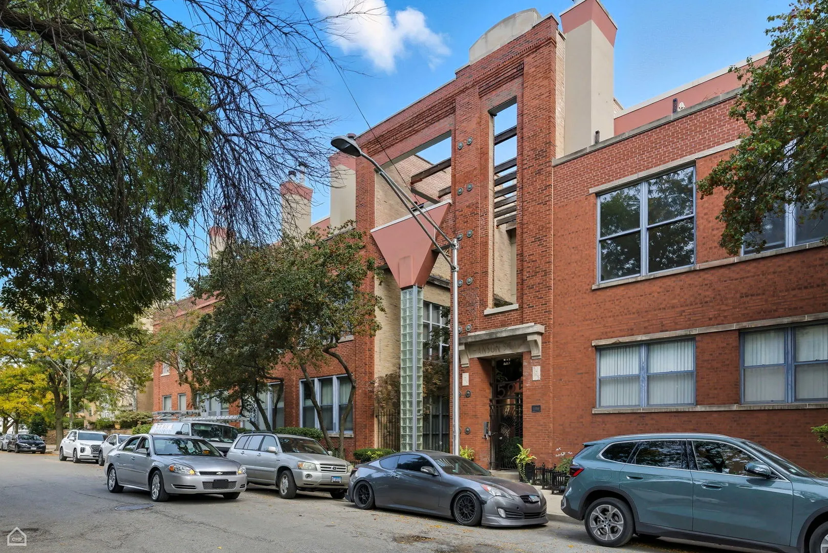 525 N Ada Street 43 IL