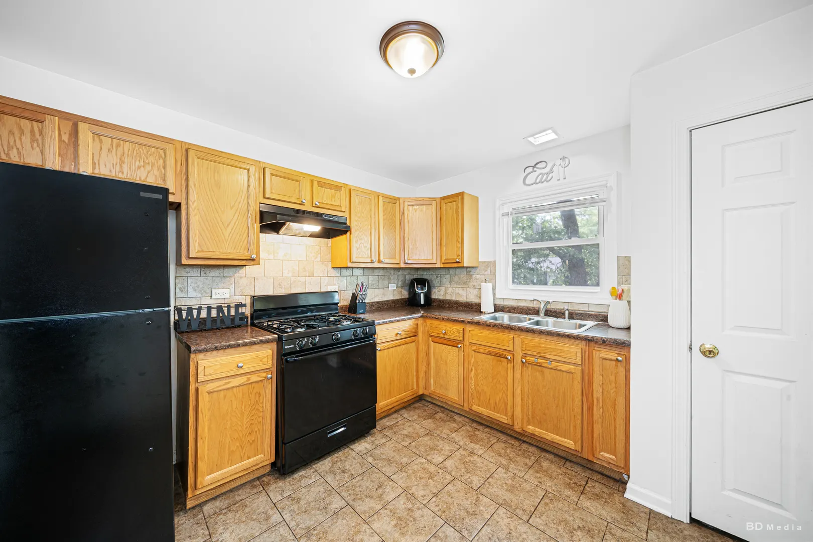 17651 Hillcrest Drive IL
