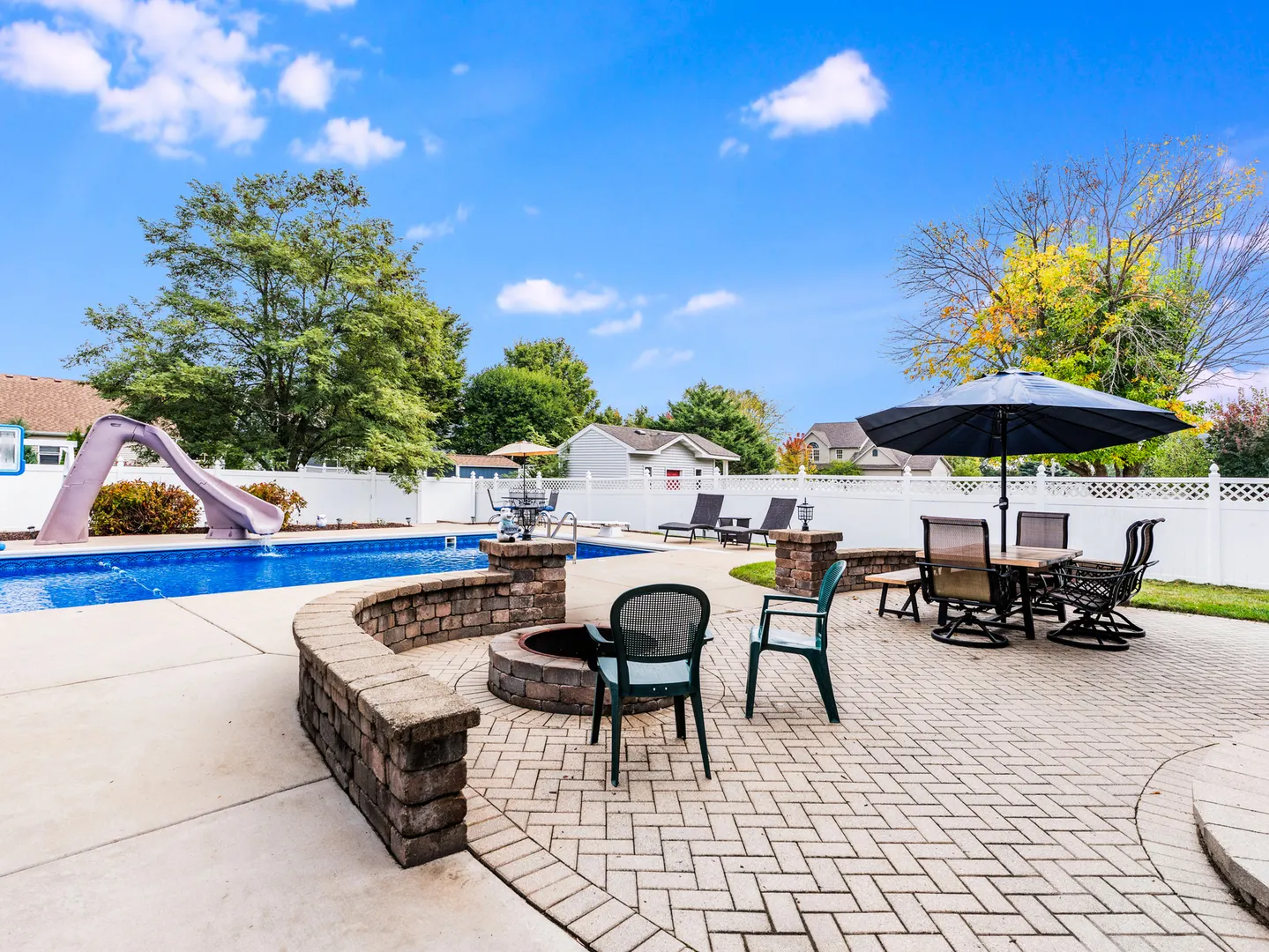 961 Canyon Trail Court IL
