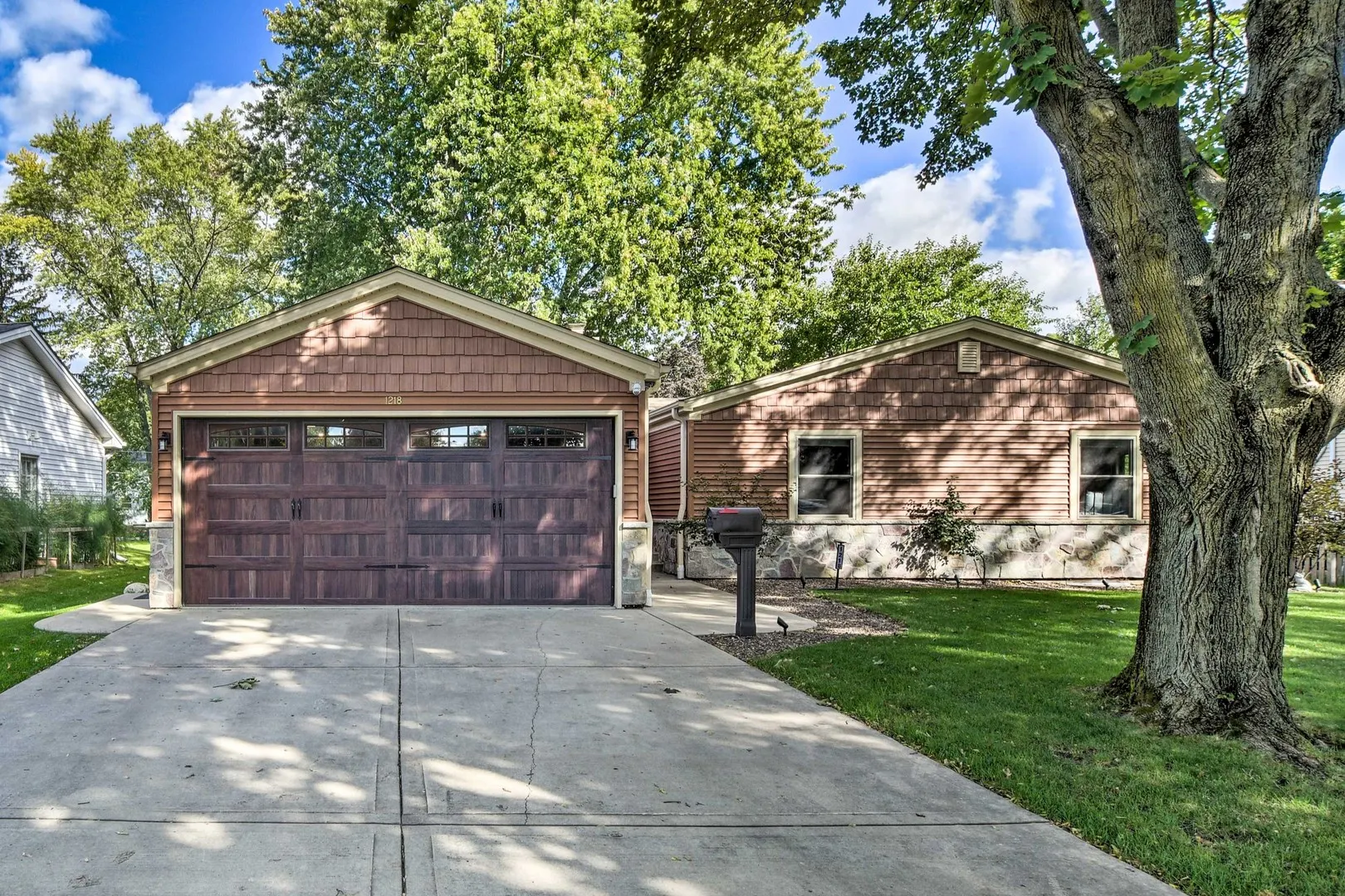 1218 S 7th Street IL