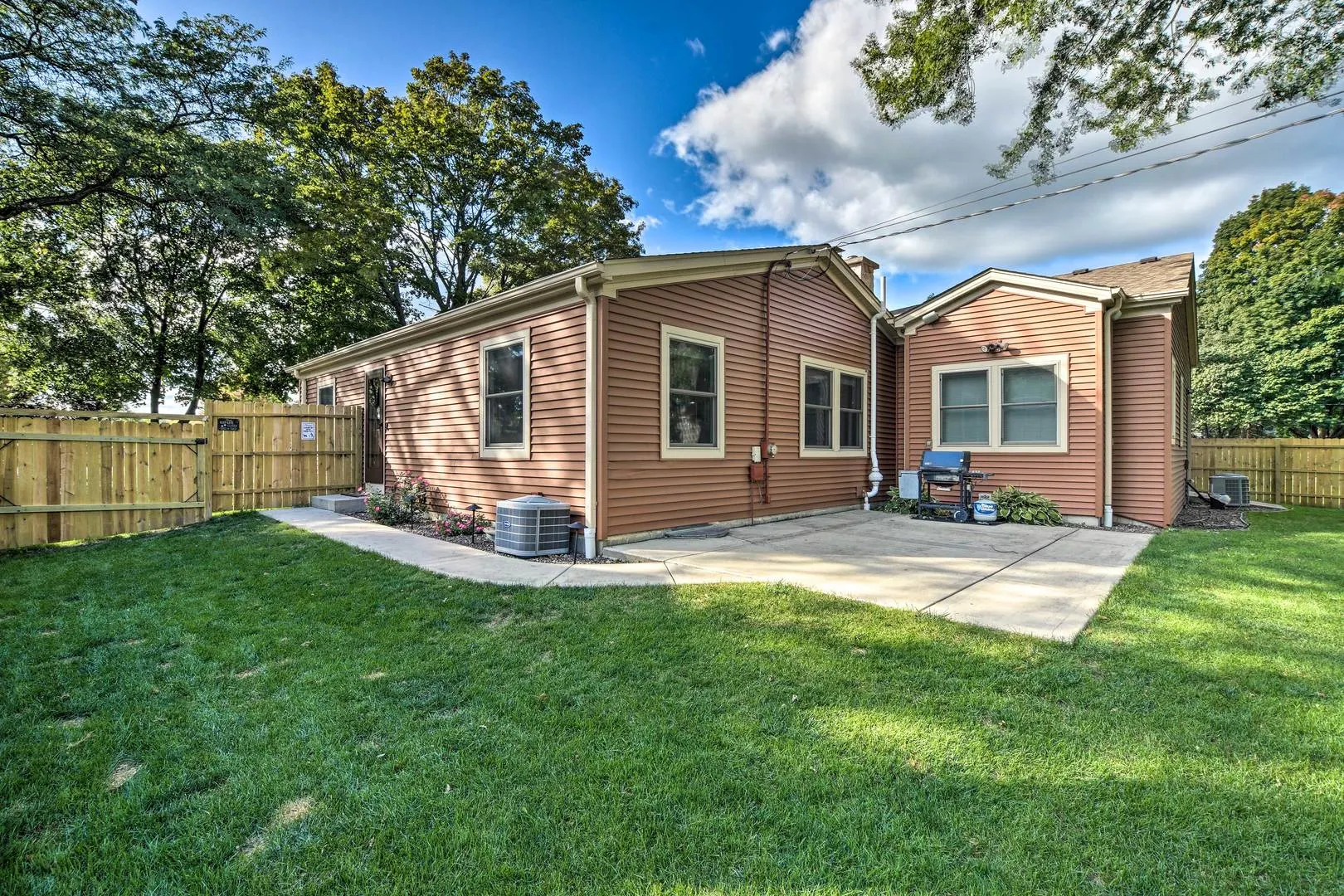 1218 S 7th Street IL