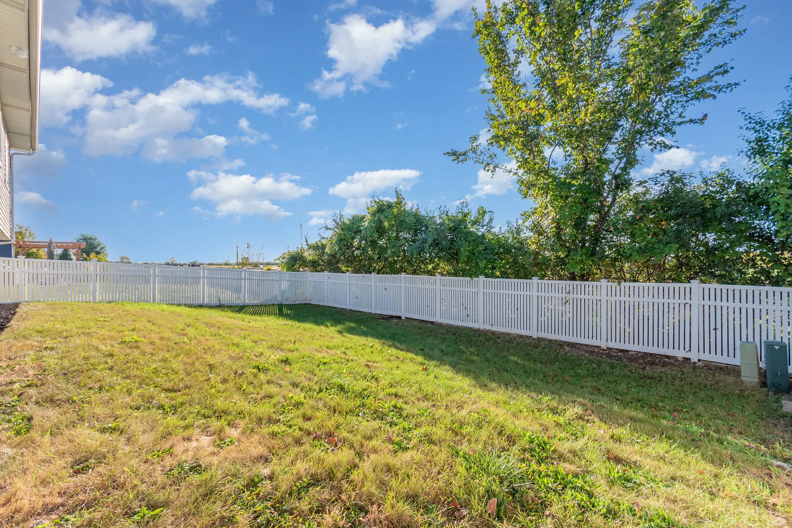 2057 W Helen Drive IL