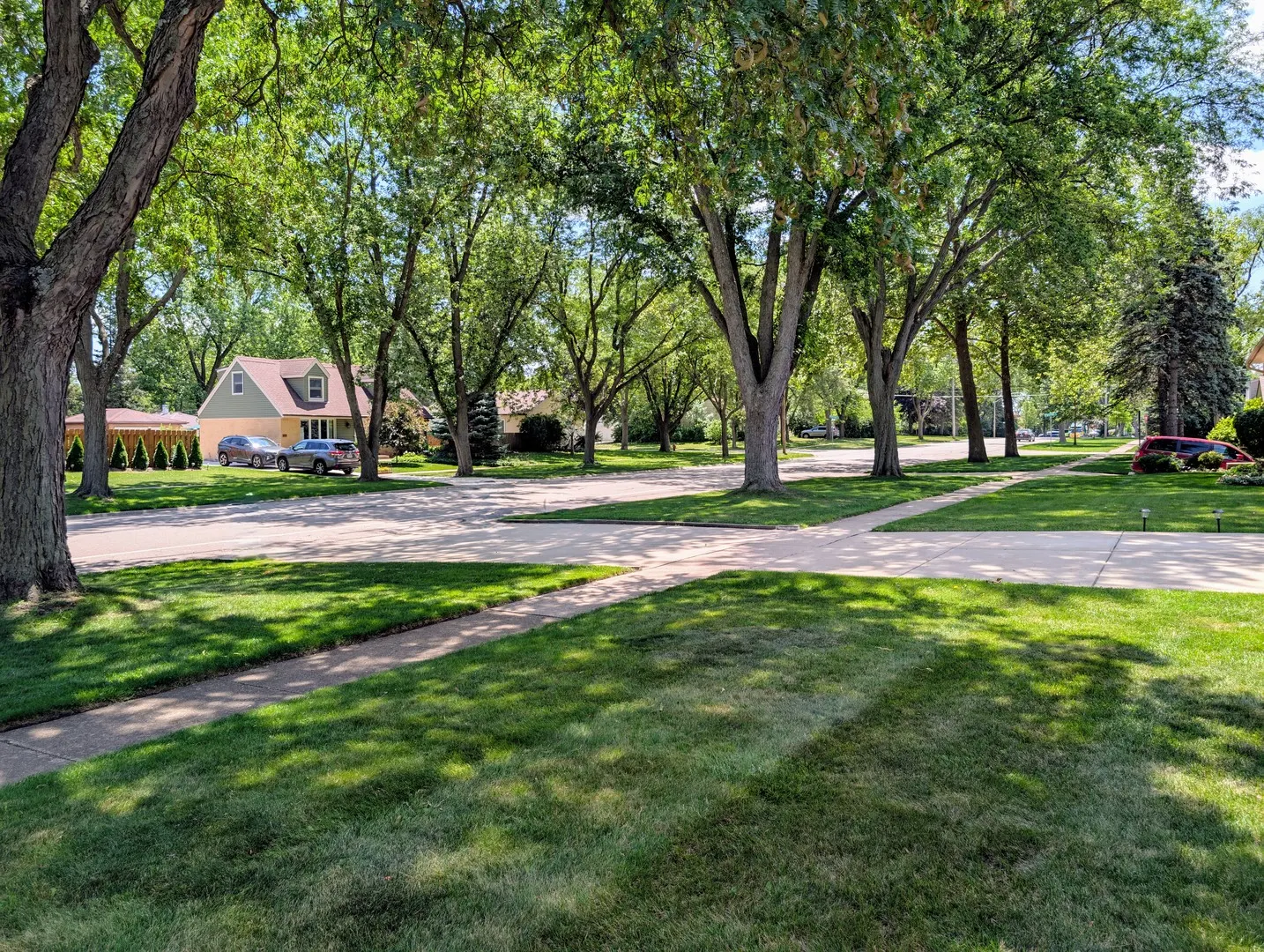 476 Raupp Boulevard IL