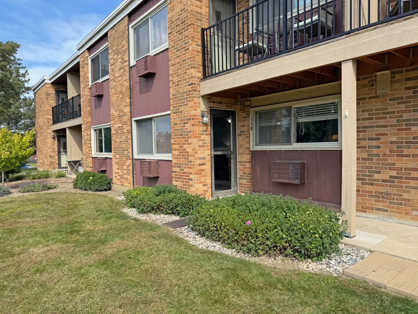1313 S Rebecca Road 118 IL