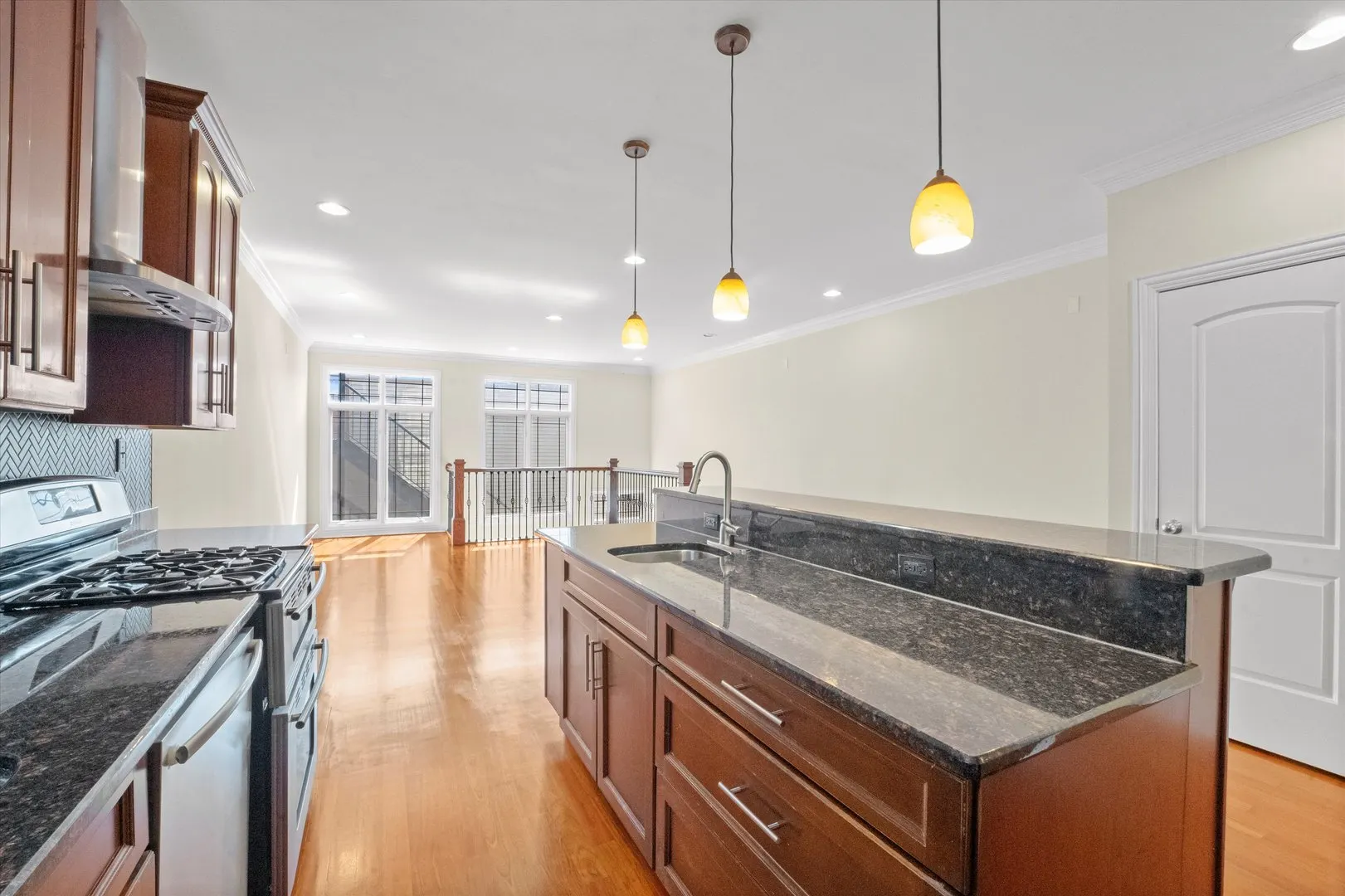 2415 W Palmer Street IL