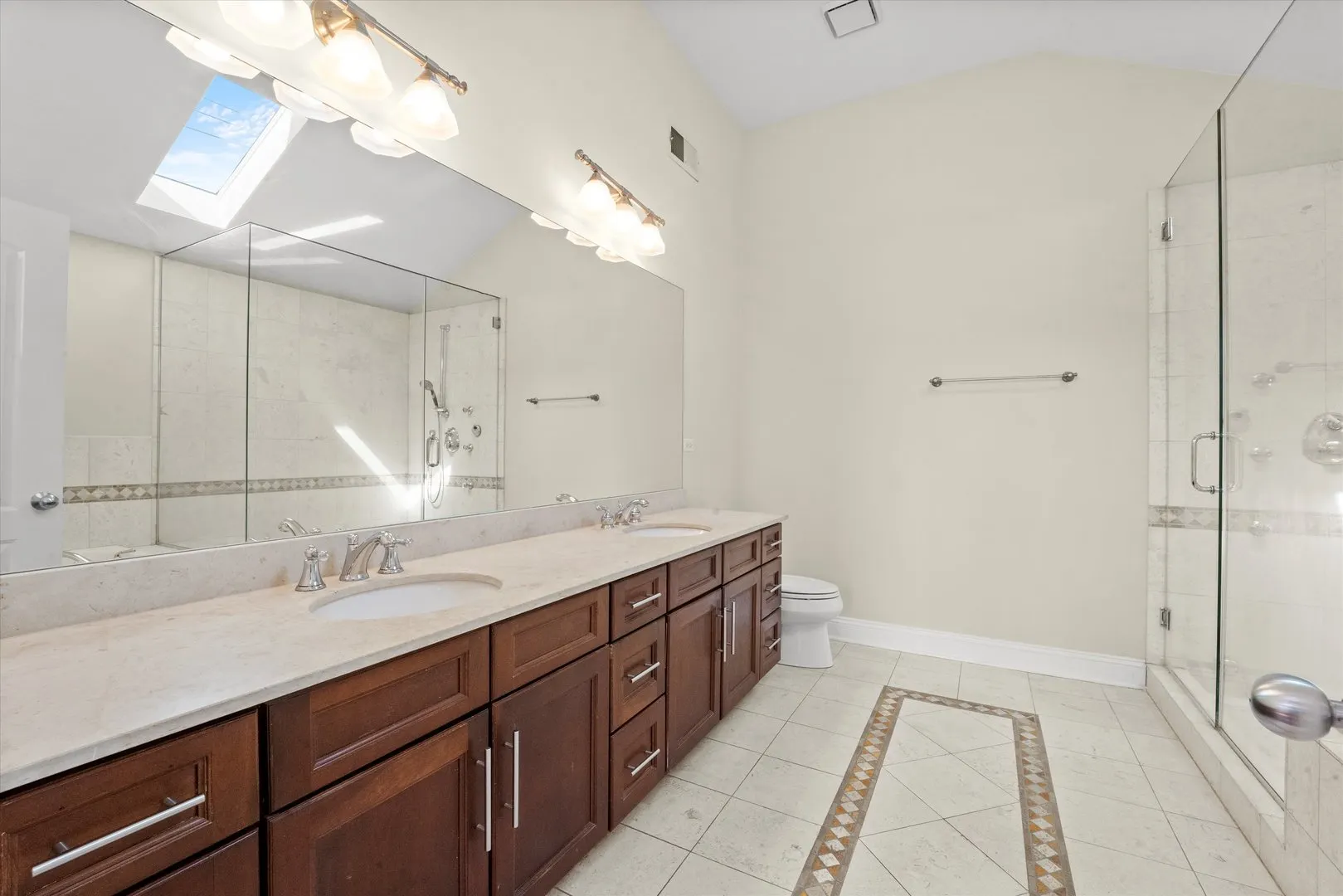 2415 W Palmer Street IL