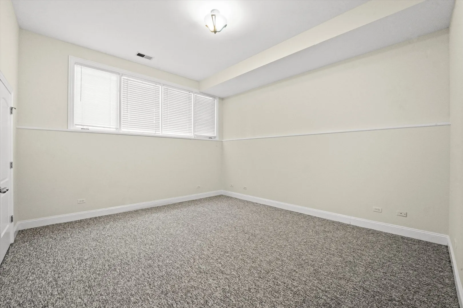 2415 W Palmer Street IL
